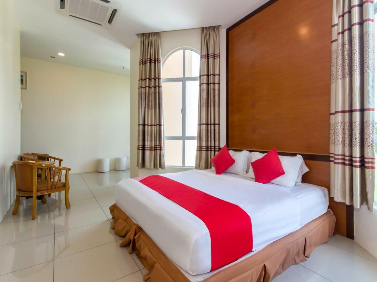 Oyo 776 Fame Hotel Seremban Dış mekan fotoğraf