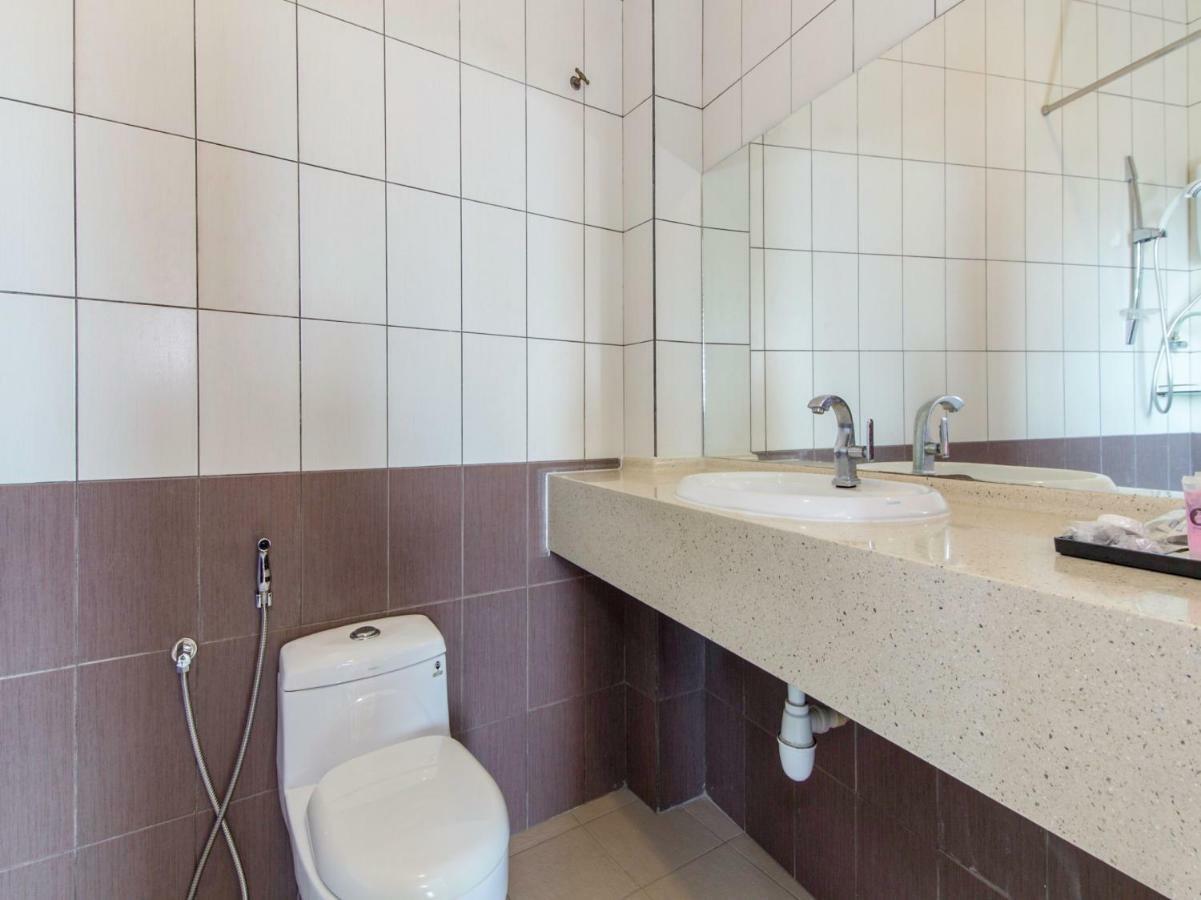 Oyo 776 Fame Hotel Seremban Dış mekan fotoğraf