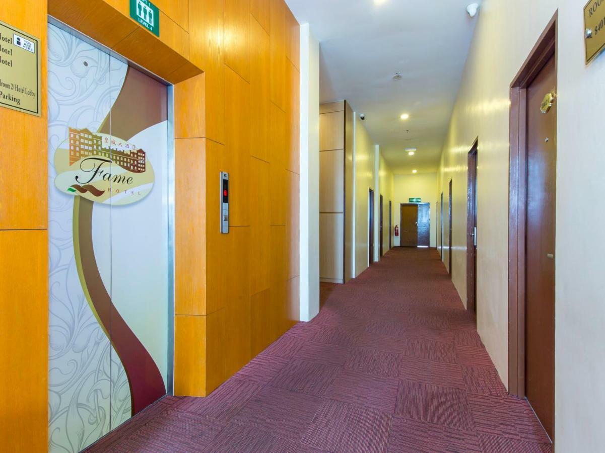 Oyo 776 Fame Hotel Seremban Dış mekan fotoğraf