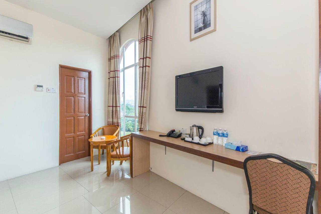 Oyo 776 Fame Hotel Seremban Dış mekan fotoğraf