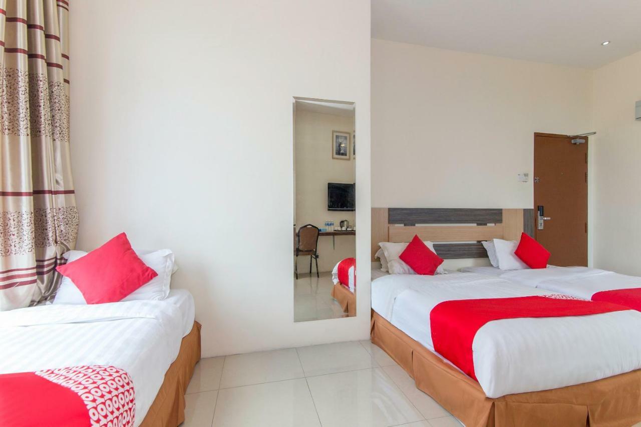 Oyo 776 Fame Hotel Seremban Dış mekan fotoğraf