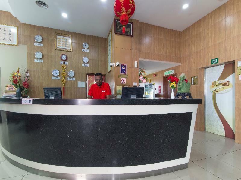 Oyo 776 Fame Hotel Seremban Dış mekan fotoğraf