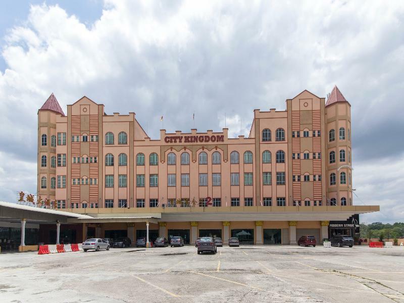 Oyo 776 Fame Hotel Seremban Dış mekan fotoğraf