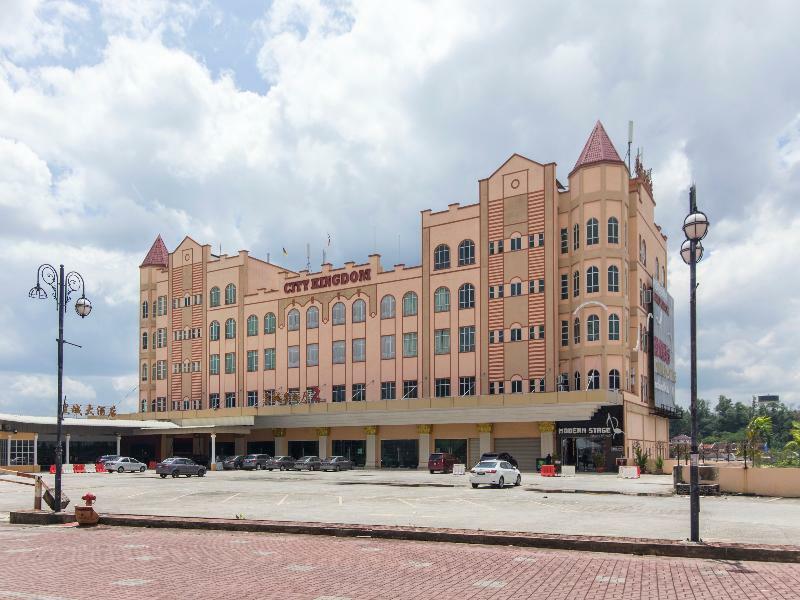 Oyo 776 Fame Hotel Seremban Dış mekan fotoğraf