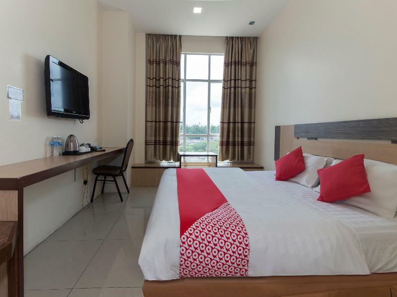 Oyo 776 Fame Hotel Seremban Dış mekan fotoğraf