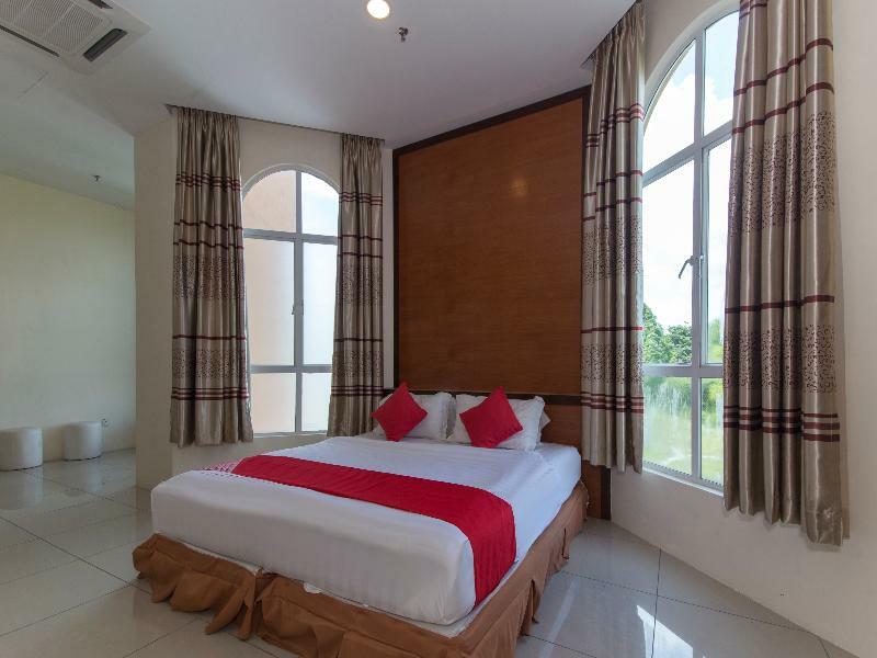 Oyo 776 Fame Hotel Seremban Dış mekan fotoğraf