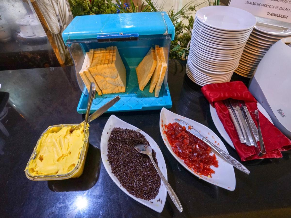 Oyo 776 Fame Hotel Seremban Dış mekan fotoğraf